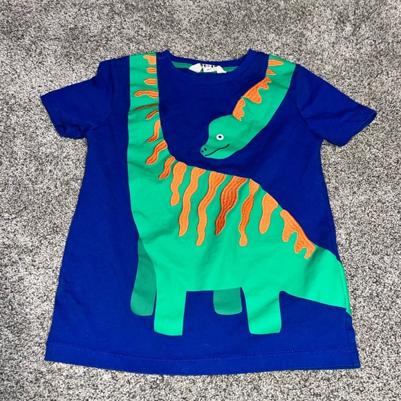 Mini Boden Other - Mini boden wrap around dinosaur tee 6/7